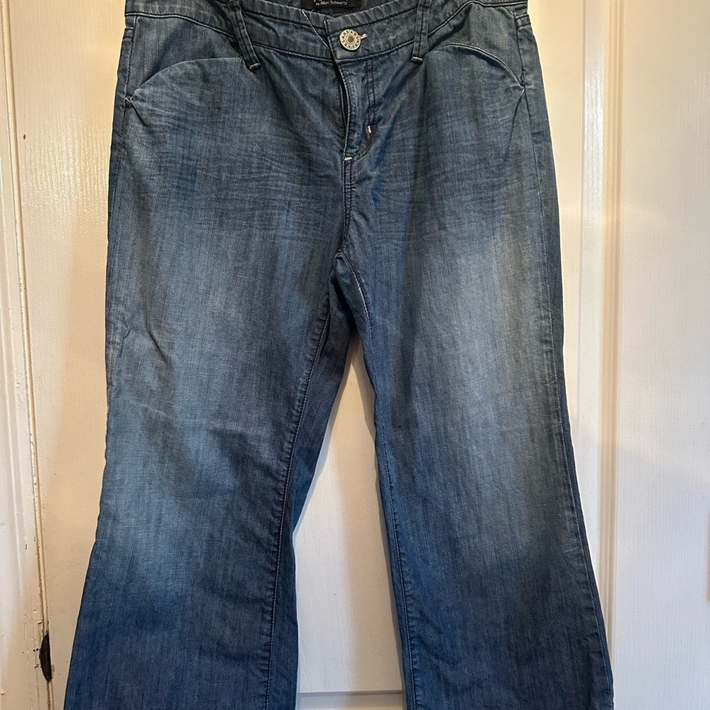 Women’s Jean Capris